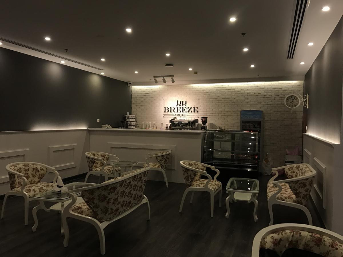 Gulf Breeze Hotel Apartments Al Khobar Esterno foto