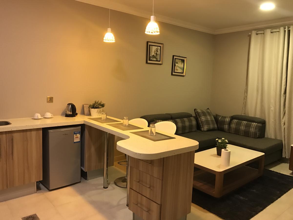 Gulf Breeze Hotel Apartments Al Khobar Esterno foto